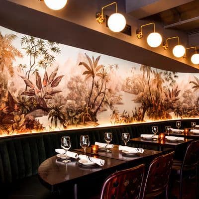 Main floor bar at 5th&Mad in Midtown Manhattan