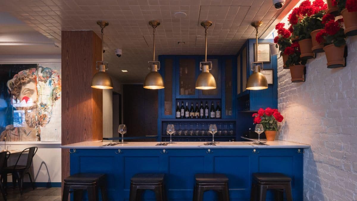 Mareluna SoHo - Dining Room image 13