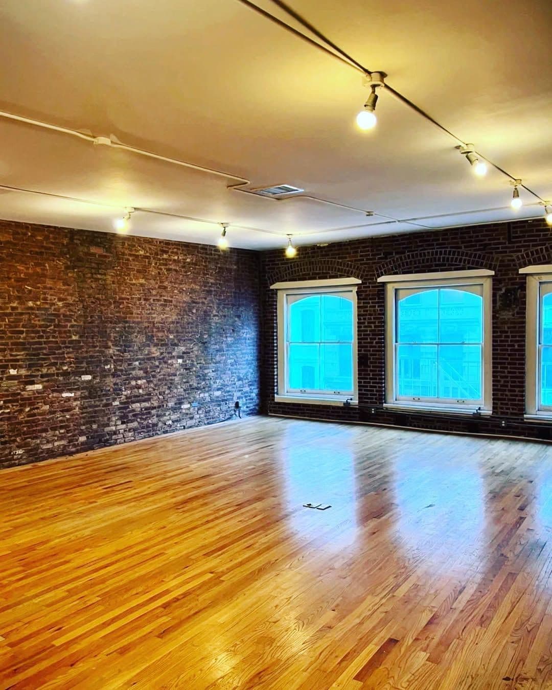 Galospace NYC - Main Room image 2
