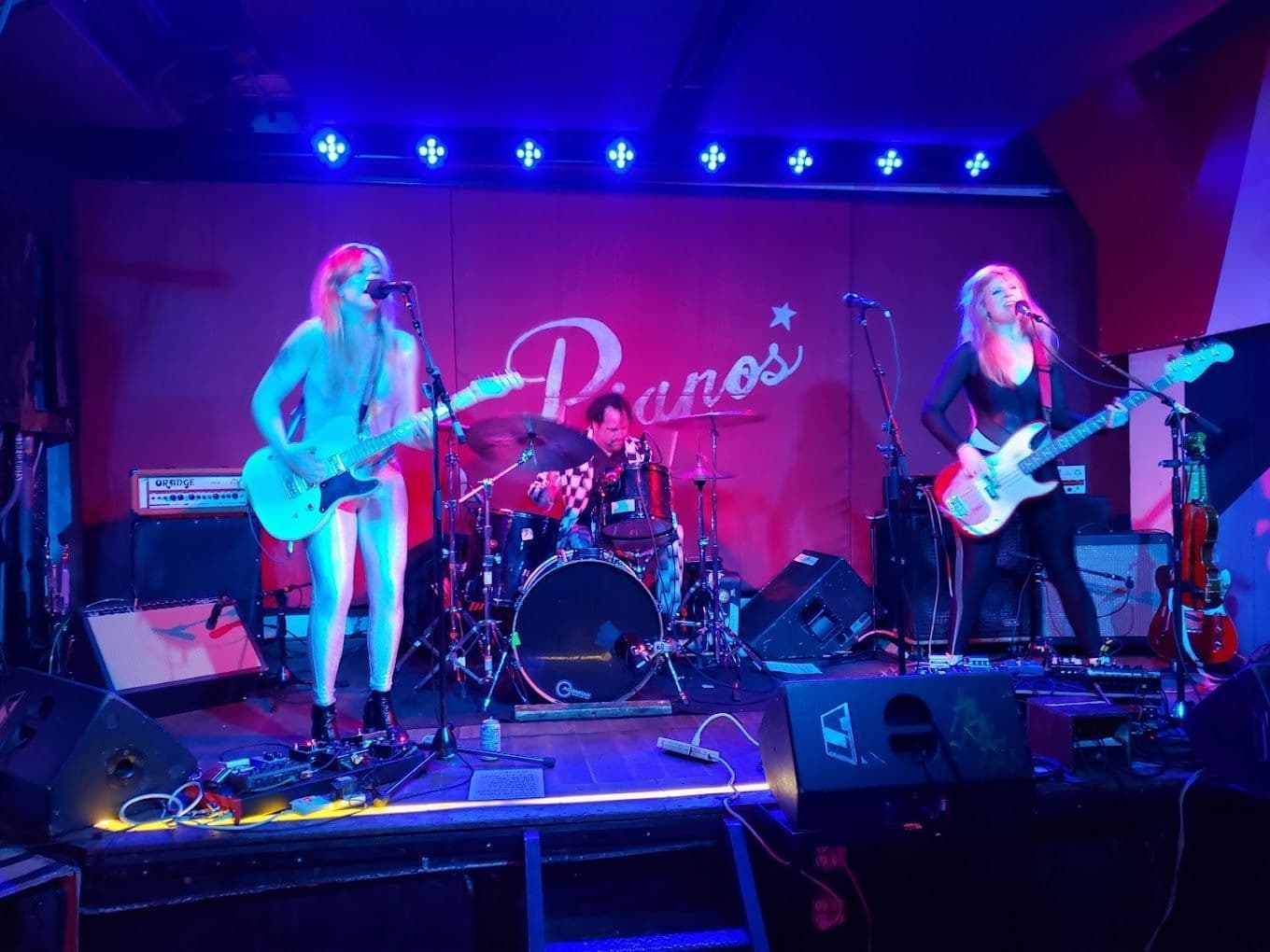 Pianos - Live room image 2