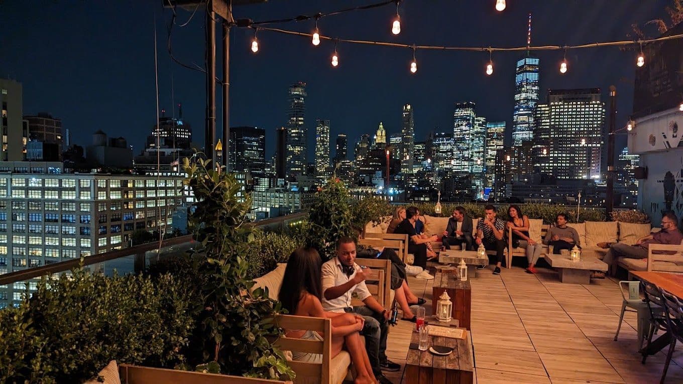 Bar Hugo - Entire Venue image 7