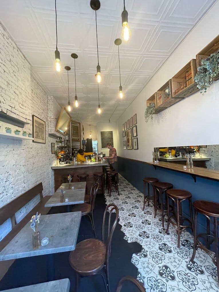 Cafe Skye - Entire Space image 2