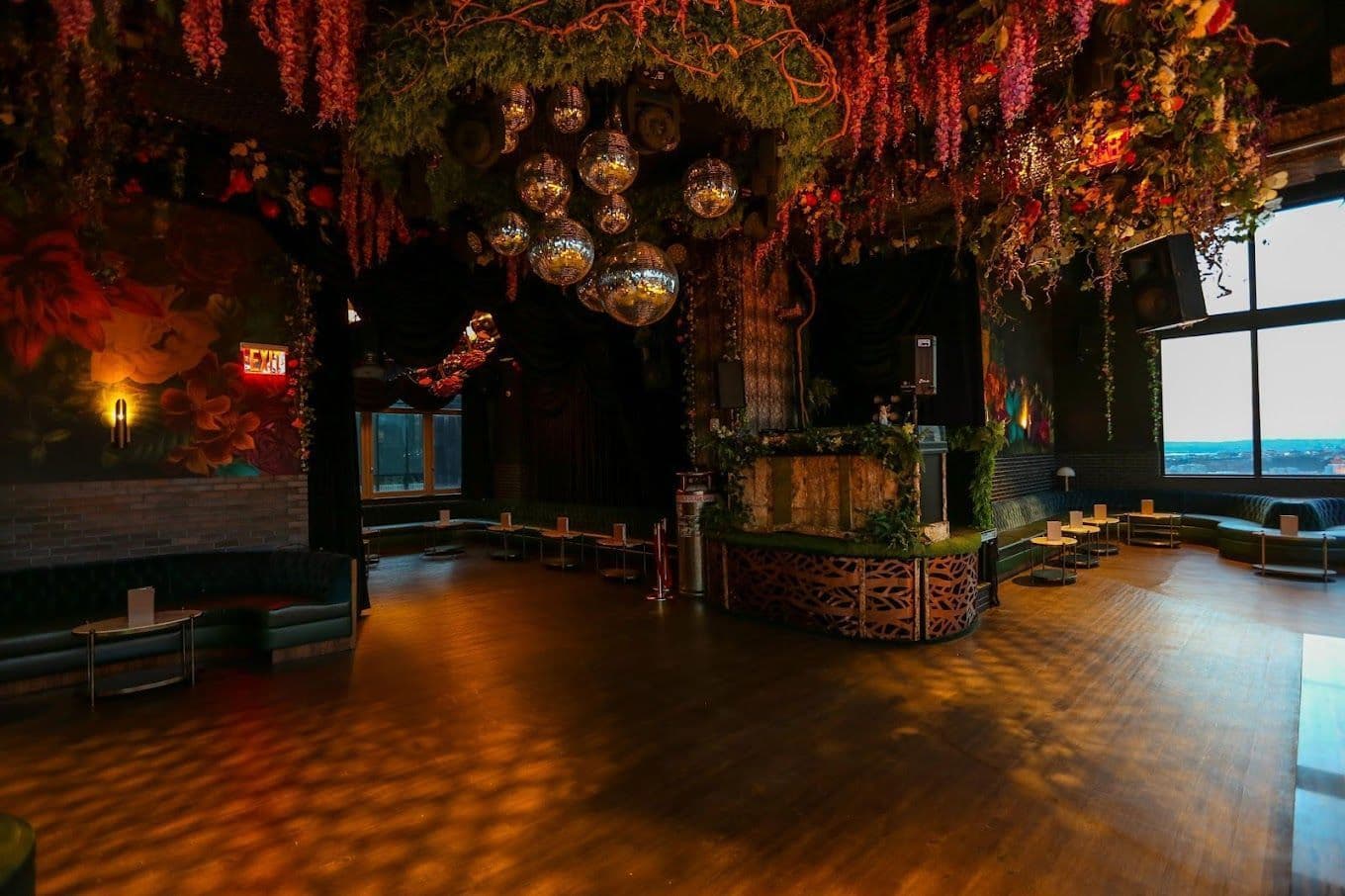 Somewhere Nowhere - 39th Floor Rooftop image 2