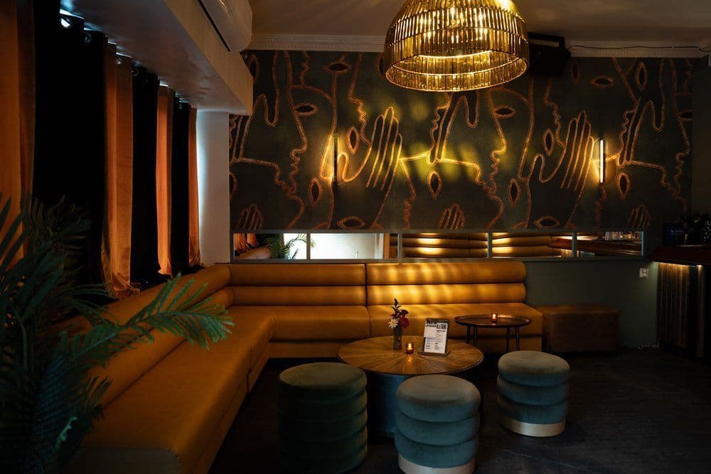 Waiting on a Friend - Entire Venue image 2